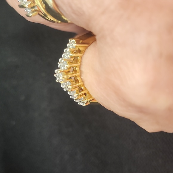 SALE💥14k Diamond Anniversary Ring - Picture 10 of 13